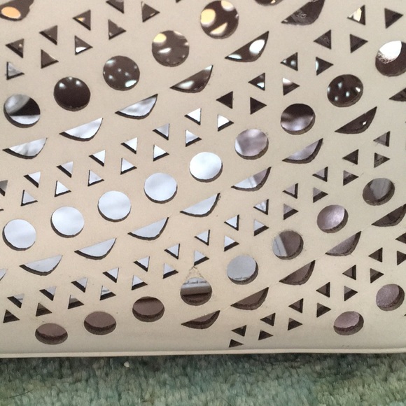 Alaia Tote on sale - Picture 5 of 8